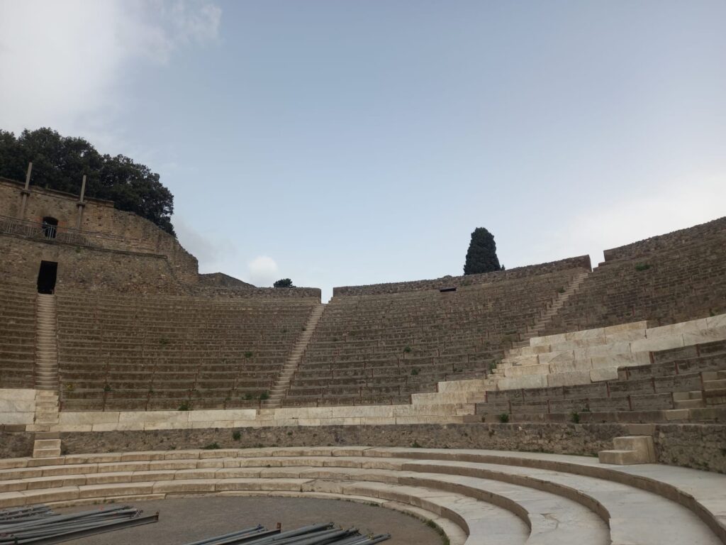 The Temple of Apollo of Pompeii Ruins The Temple of Apollo
